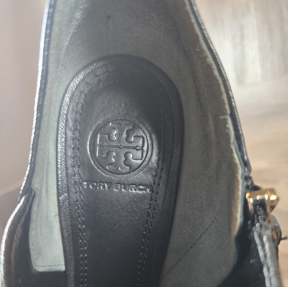 Tory Burch Lorelei Charcoal Gray Black Leather Point Toe Ankle Boot Bootie Sz 7M - Picture 11 of 16